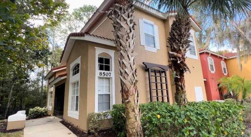 Retreat Condo near Disney