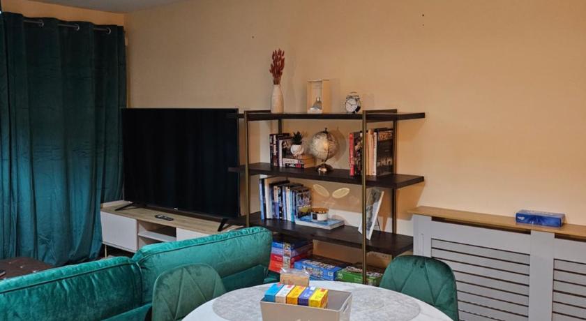 Waterfront, Ethihad stadium apartments