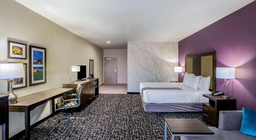 La Quinta Inn & Suites by Wyndham Houston Cypress
