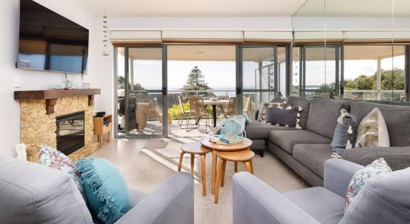 The Salty Seagull – ocean-view luxe!