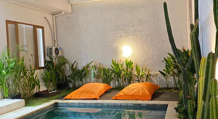 Villa Akmali Seminyak Basangkasa- 2 Bedrooms