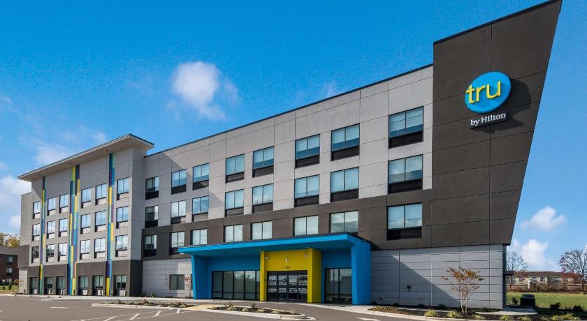 Tru by Hilton Greensboro