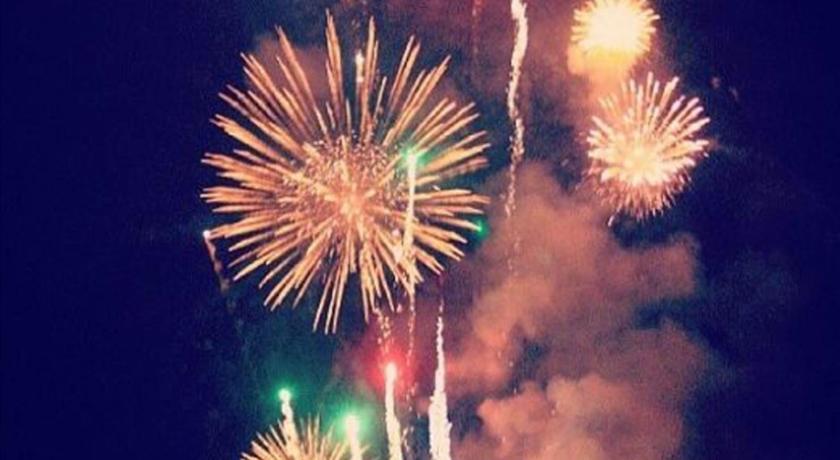 Dollywood Pool Spa Sauna Gym, Walk To Dollywood fireworks view!!