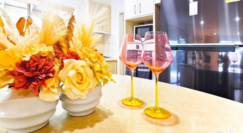 Suburb best family house Melbourne east