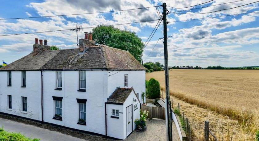 Marshmede Cottage - picturesque, tranquil, relaxing