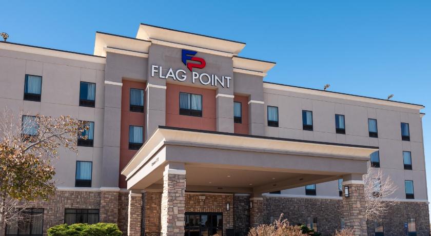 Flag Point Inn & Suites Pratt