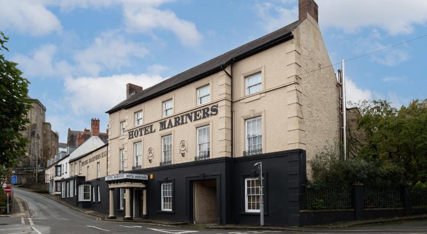 Mariners Hotel