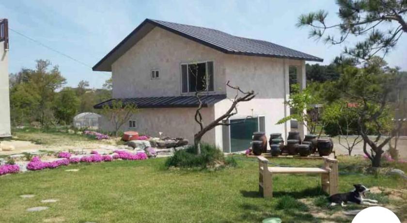 Yesan Sarang Pension