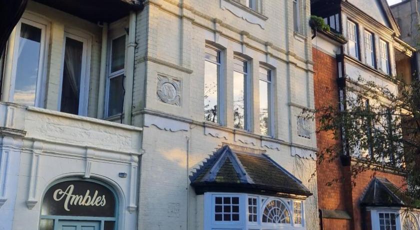 Ambles