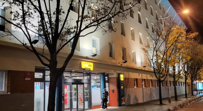 hotelF1 Paris Porte de Montreuil