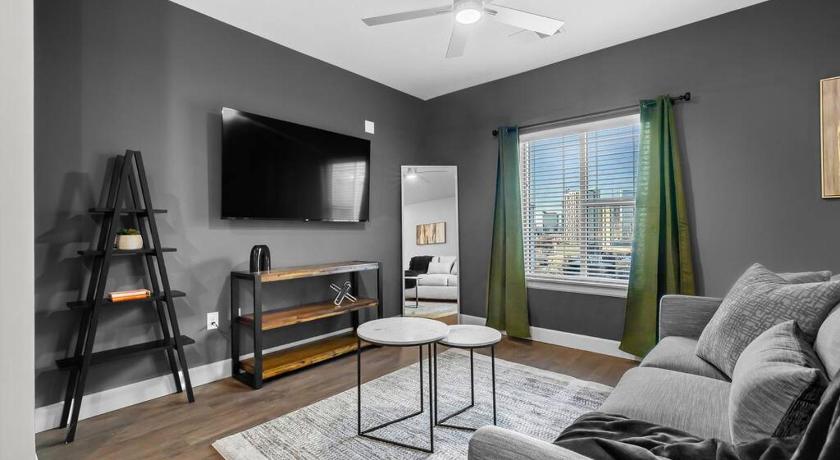 The Platinum Suite Penthouse The Gulch