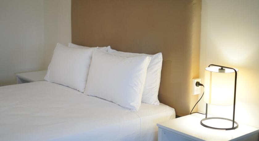 Porky's Motel Rockhampton