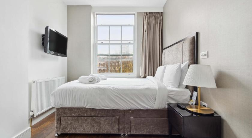 Valet Apartments Golden Square