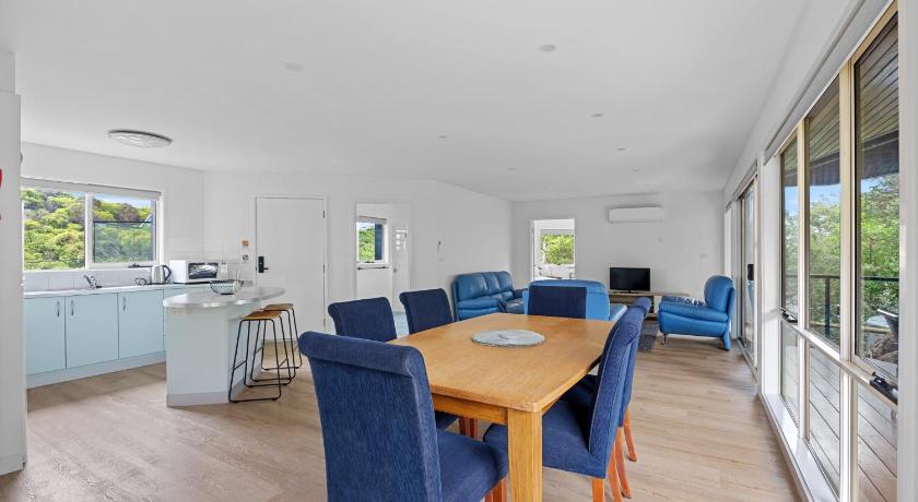 Sandy Point Beach Escape 2 Bedroom Apartment