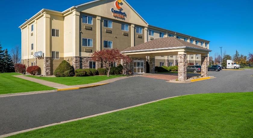 Comfort Suites