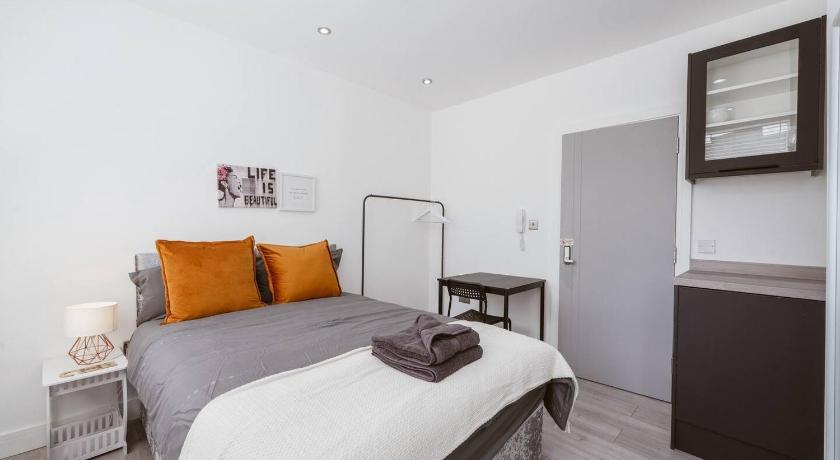 Fulham Guest Studios 268