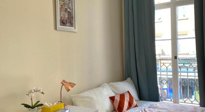 Lovely Private Rooms in Camden, Central London