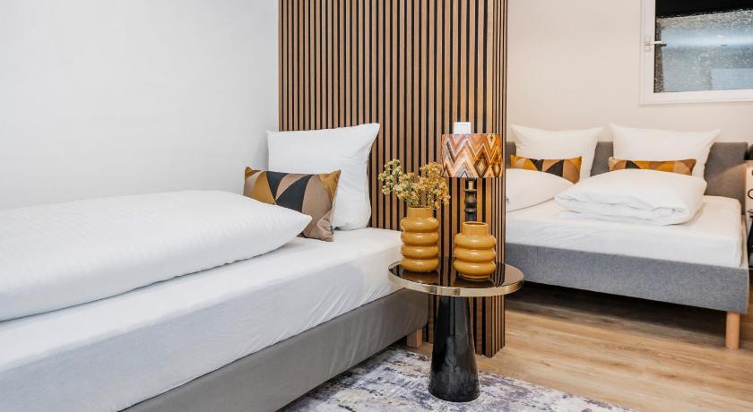 S331 - Luxurious two bedroom duplex apartment in cologne