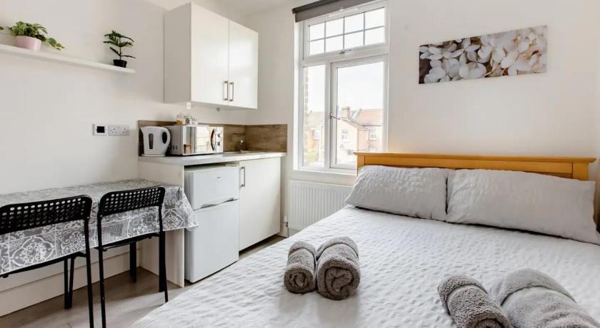 Double Room Edmonton Green, London N9