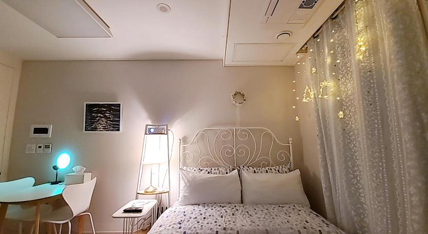 Maison-호수공원뷰,편안한영화관,넷플,디즈니플러스,120인치스크린,미사역2분,장기숙박추천