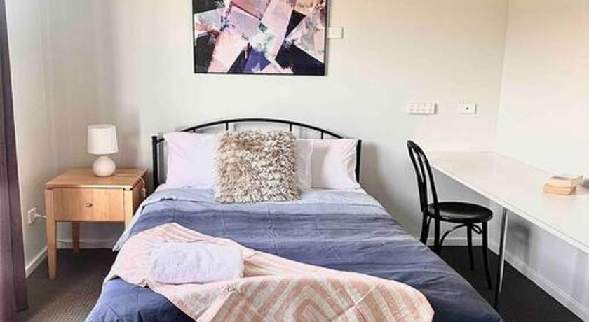 Maya Newcasle 6 bedrooms home