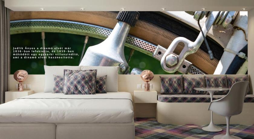 Science Hotel