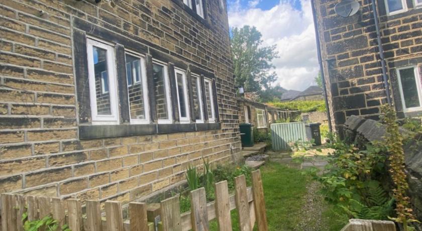 The Weavers Cottage