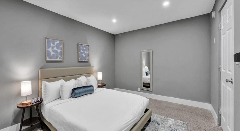 Coastal Charm Cozy 1BR Retreat near Pompano