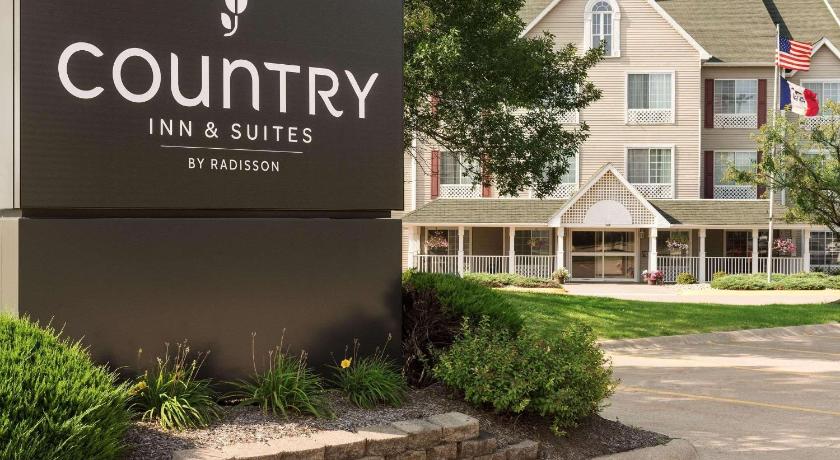 Country Inn & Suites by Radisson, Davenport - Quad Cities