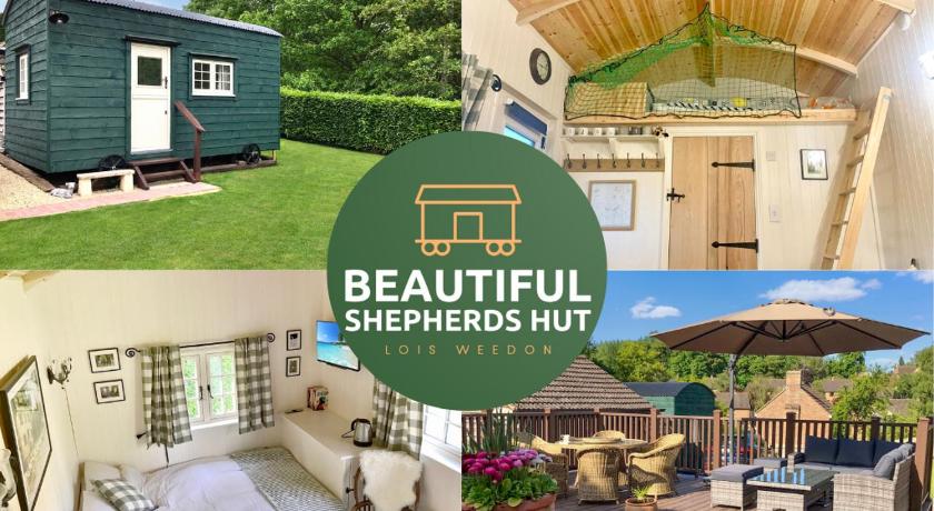 Beautiful Shepherd's Hut - Lois Weedon