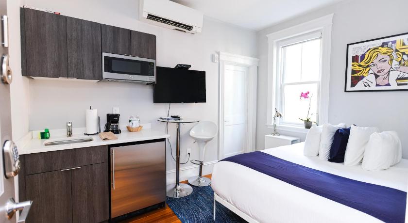 A Stylish Stay w/ a Queen Bed, Heated Floors.. #36