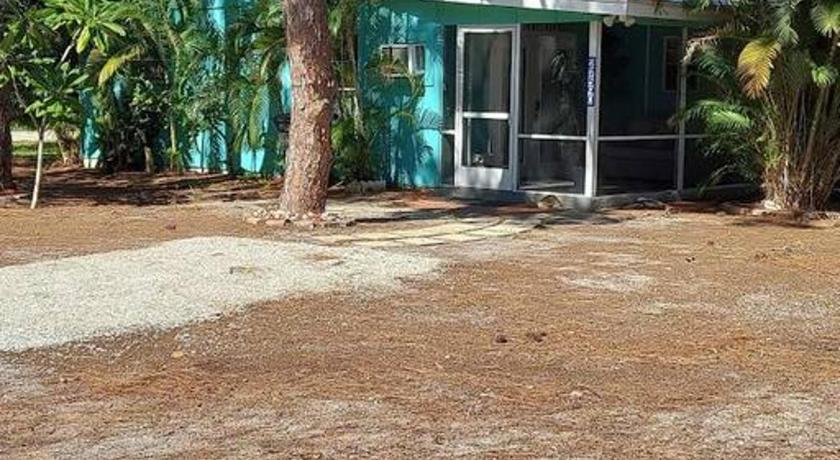 Sea Turtle - Fresh Spacious Cottage W&D Kit 1.3 Mi to Beach