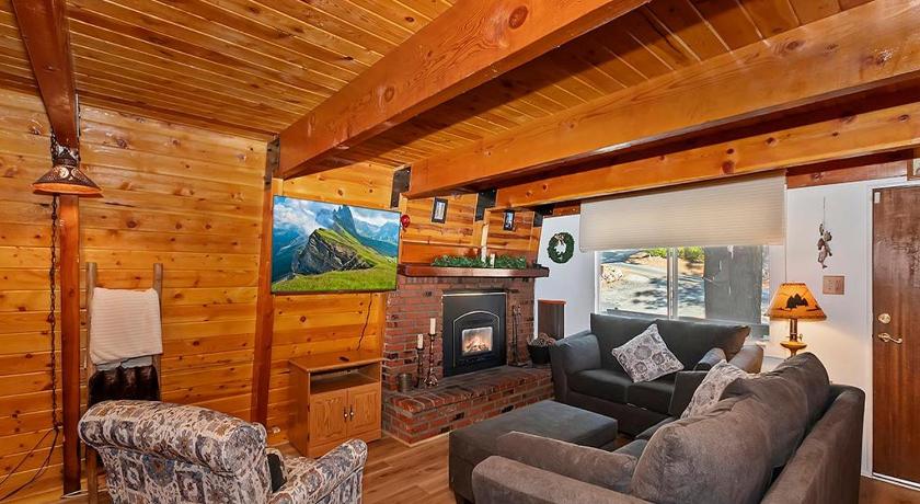 137 - Ezze Retreat - Meredith Lodging