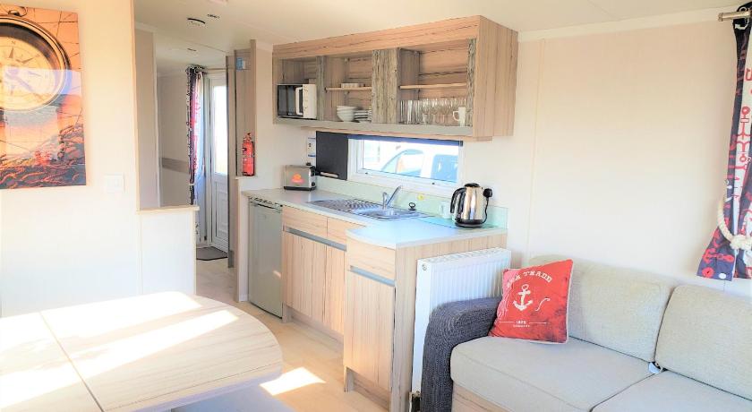 Sea Break, Perran Sands, Perranporth