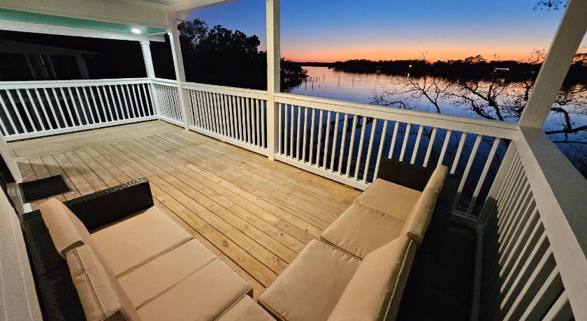 Pensacola Waterfront Retreat