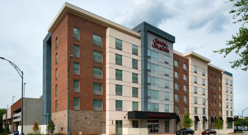Hampton Inn & Suites Greensboro Downtown