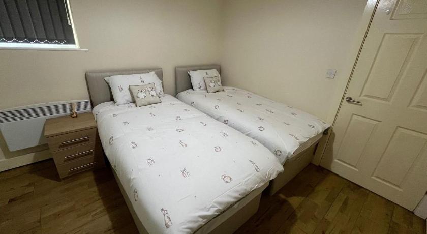 1 Bedroom Flat with Parking