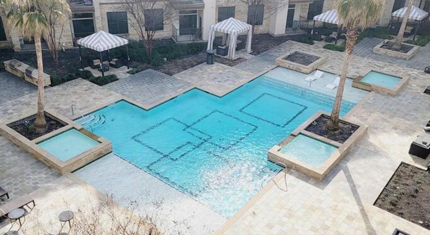 Relaxing Pool View Apt Reliant Stadium/Medical Center