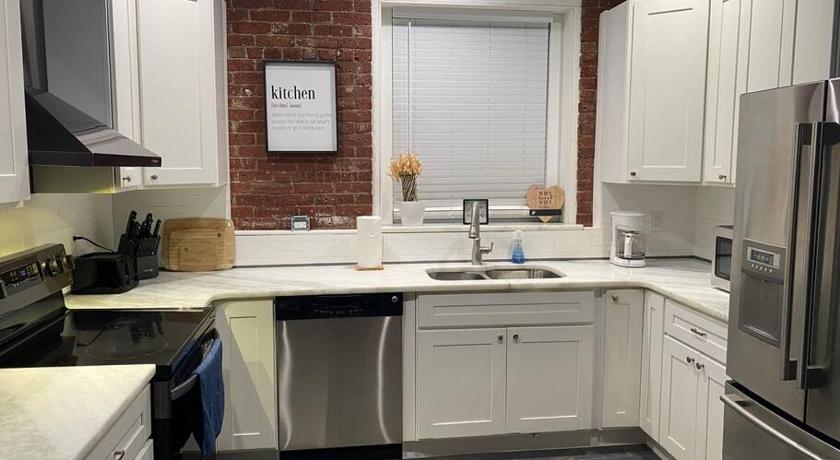 Entire 2 Bed apartment