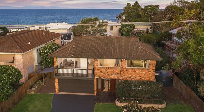 Coastal Escape Noraville - Family Friendly Home - Woodfire Pizza Oven
