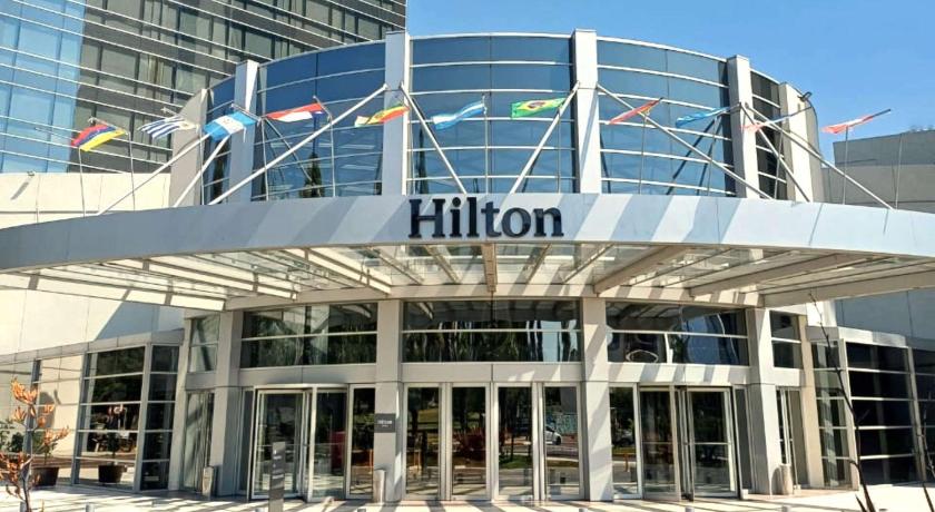 Hilton Mendoza