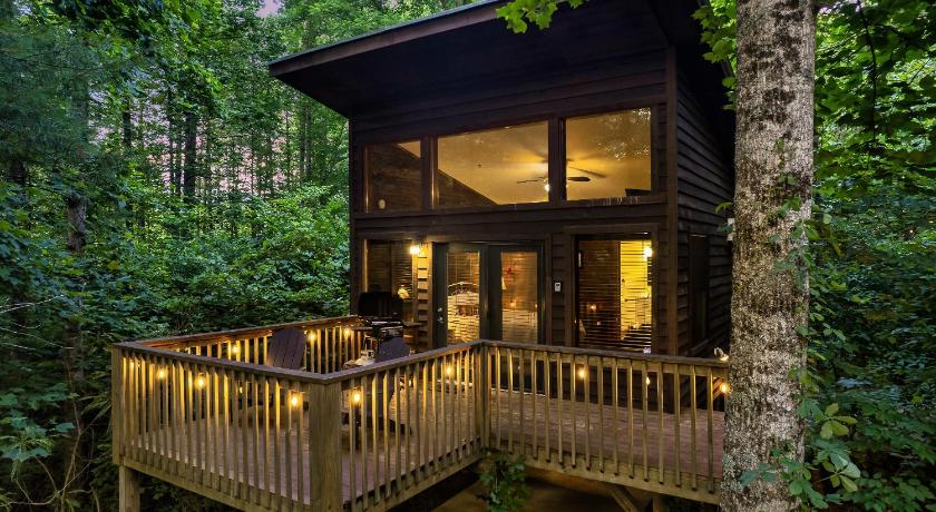 Rivers Edge Treehouses