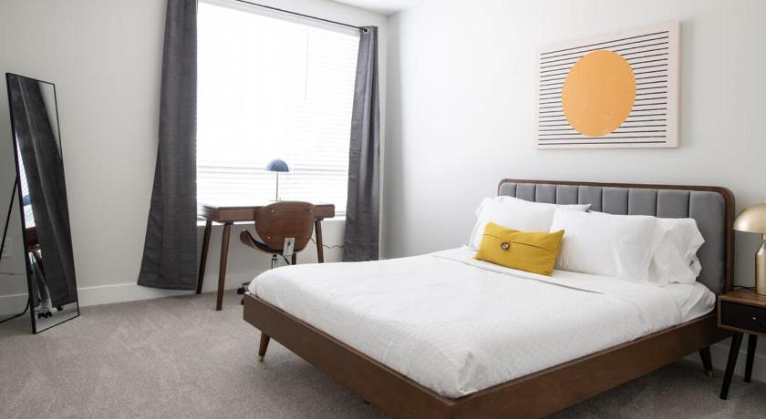 CozySuites Stunning 3BR in Downtown Cincinnati
