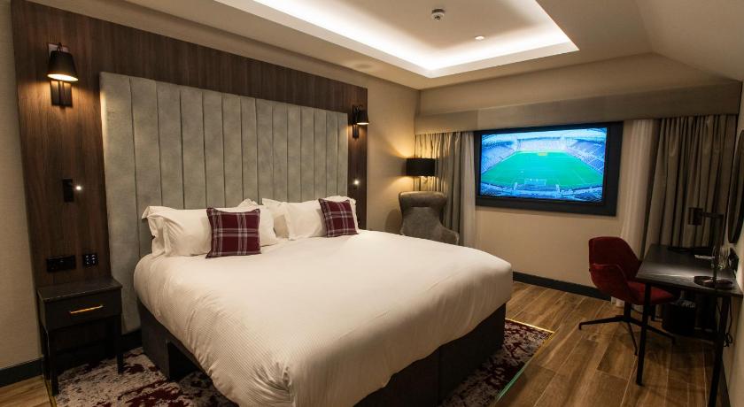 Tynecastle Park Hotel