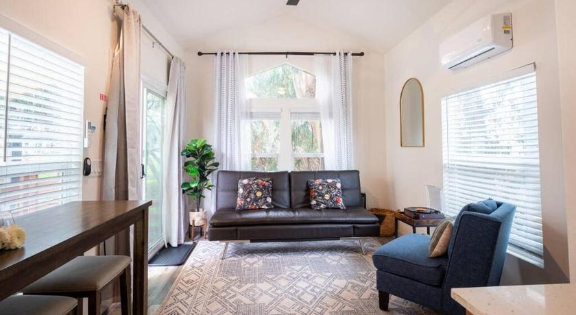 The BEST Tiny Home Loft and Private Yard