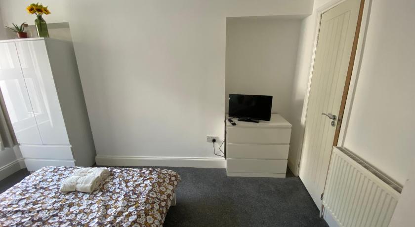 The Sunflower En-suite Room