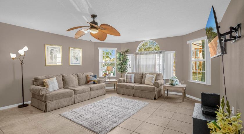 Ground Level Condo with Garden Patio