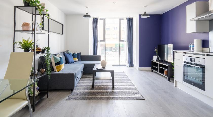 Hemel Apartments - Lilac Luxe