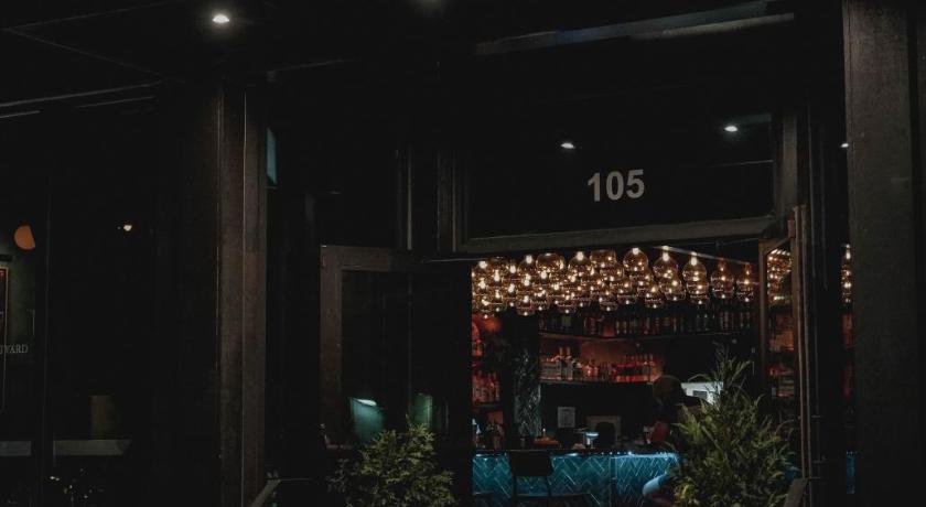 Reunion Hotel
