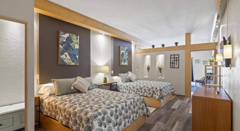 315A Palm Villa | European Village